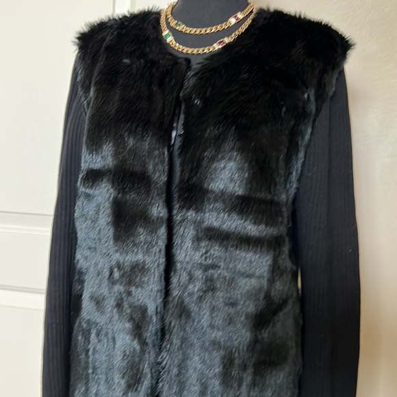 Fabulous Furs faux fur sweater jacket - Picture 3 of 5